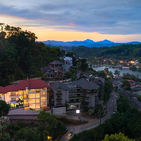 Hotel Cassendra Kandy Kültér fotó